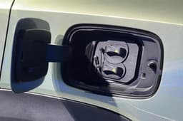 MG Hector Tomahawk EV charging port