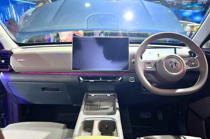 MG Hector Tomahawk PHEV interior