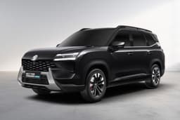 MG Hector Tomahawk PHEV Starry Black 