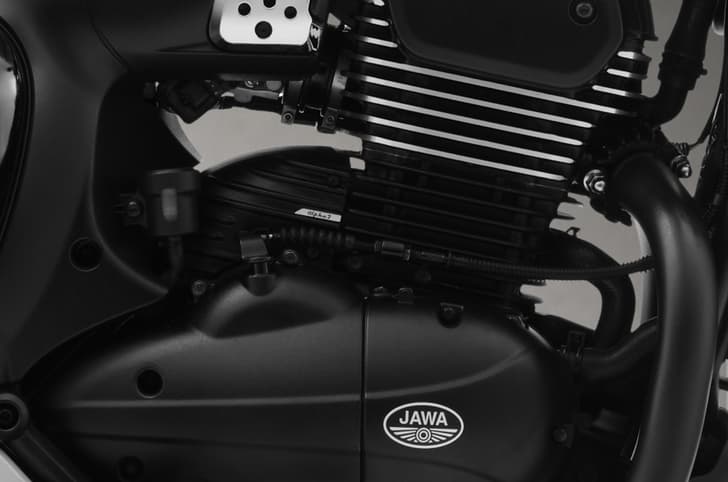 Close up shot on the Jawa 42 FJ All Stars Edition's 334cc engine