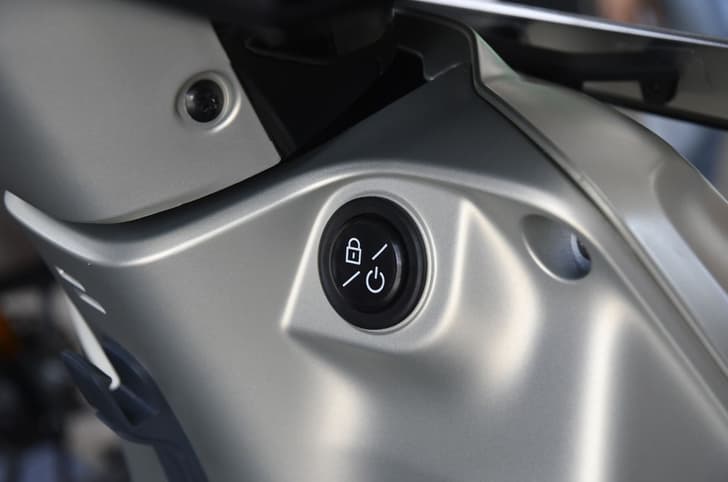 Ather Konarc Z start-stop button