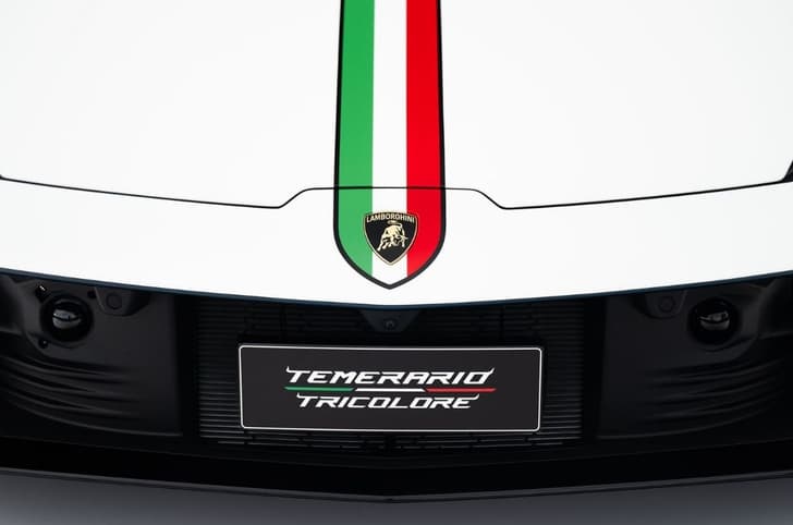 Lamborghini Temerario Tricolore stripes