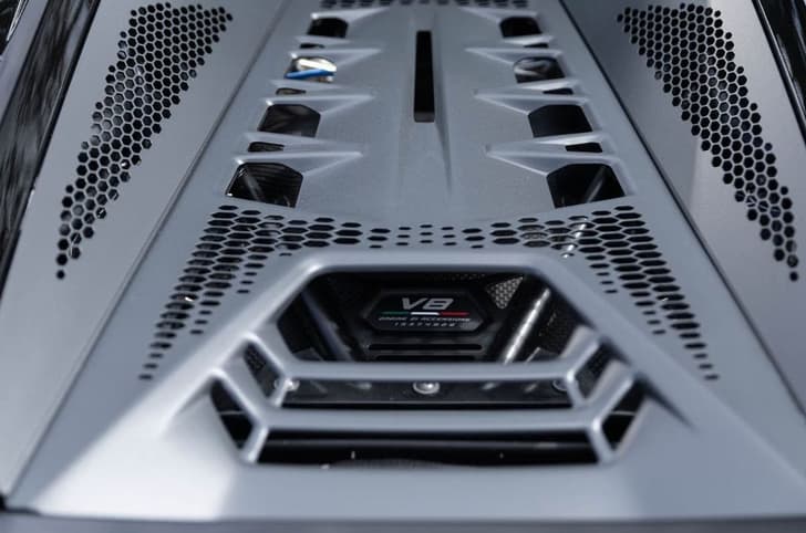 Lamborghini Temerario Tricolore engine