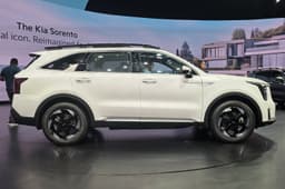 kia sorento on stage