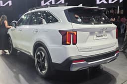 kia sorento on stage