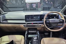 kia sorento on stage