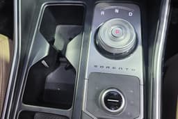kia sorento on stage