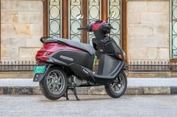  Suzuki e-Access features image gallery