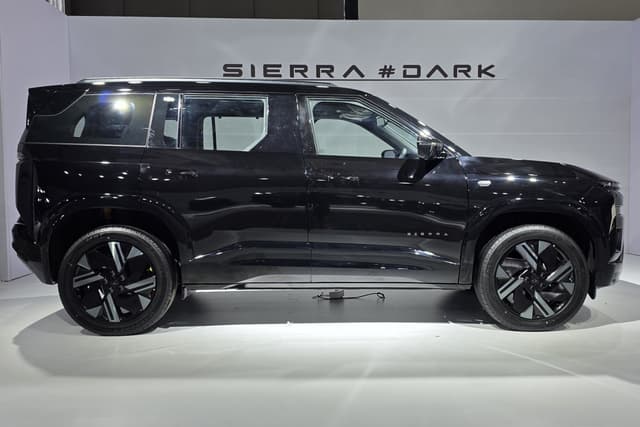 tata sierra dark edition on stage