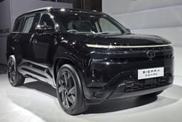 tata sierra dark edition on stage