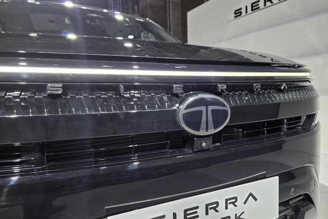 tata sierra dark edition on stage