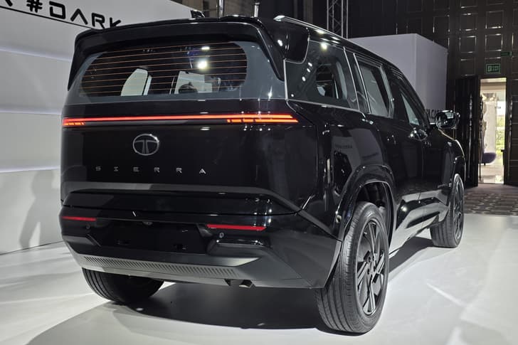 tata sierra dark edition on stage