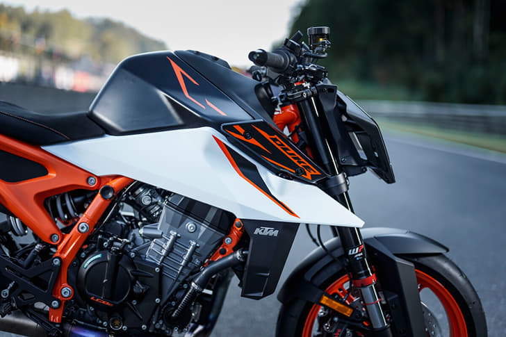 An outside close up image of the KTM 990 Duke R's 14.8-litre fuel tank