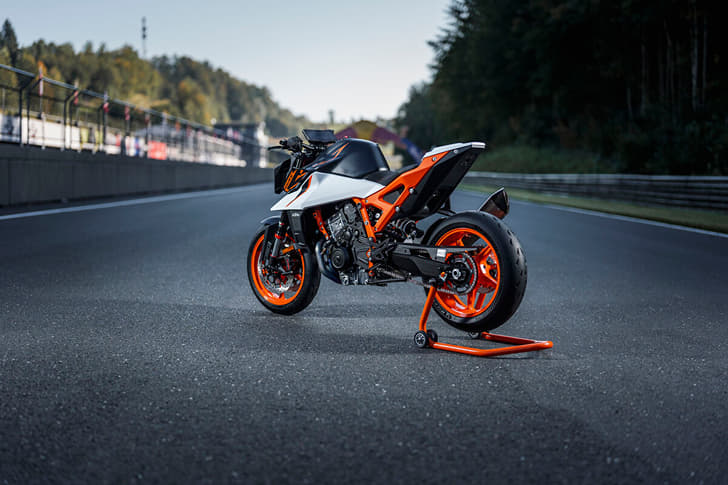 An outside image showing the KTM 990 Duke R's rear left quarter profile.