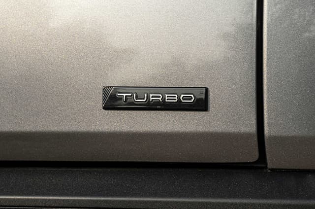Renault Triber turbo badge