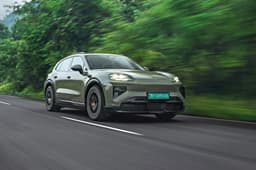 Porsche Cayenne Electric front quarter tracking