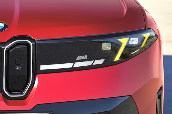 bmw iX4 in studio