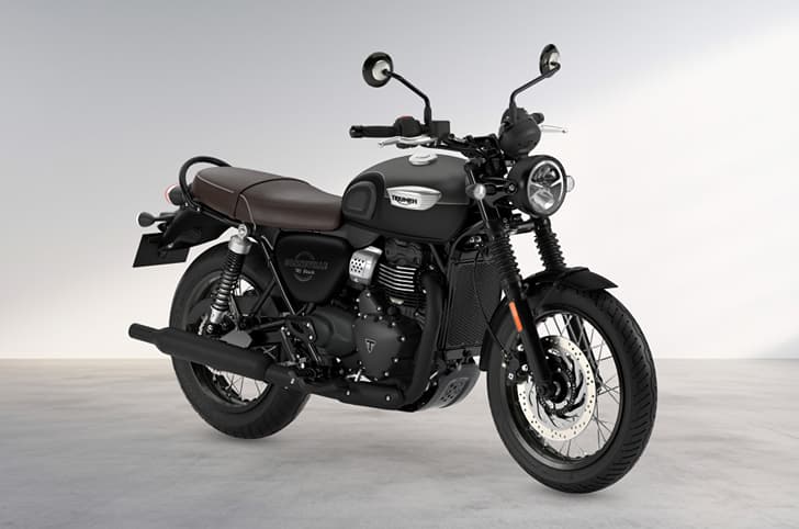 Triumph Bonneville T40 in Black.