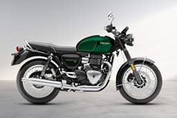 Triumph Bonneville T4 in Competition Green.