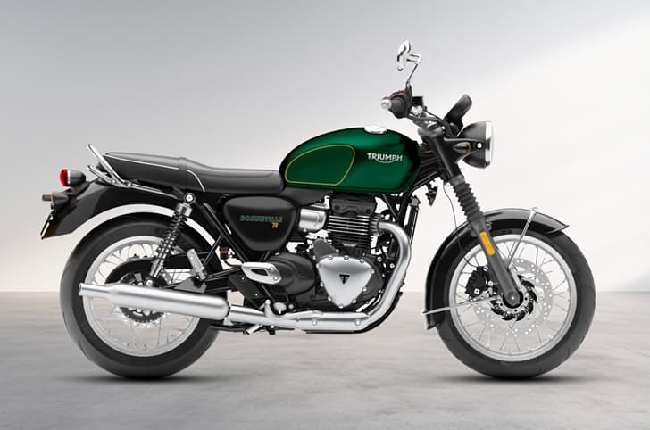 Triumph Bonneville T4 in Competition Green.