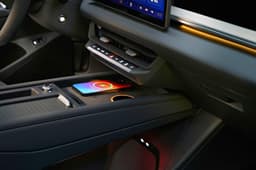 volkswagen id tiguan in studio