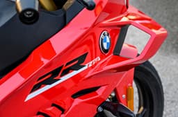 Close up of the F 450 RR's right winglet and right-only gills on the sidepanel.