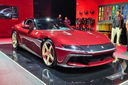 Ferrari 12Cilindri Manuale Front Quarter
