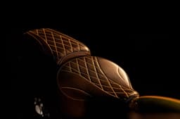 Close up of the Classic 650 Hypershift's quilted seats.