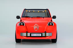 citroen 2cv concept in studio