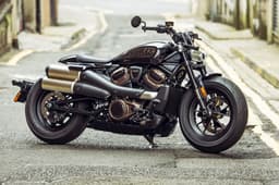 Harley Davidson Sportster S Vivid Black color