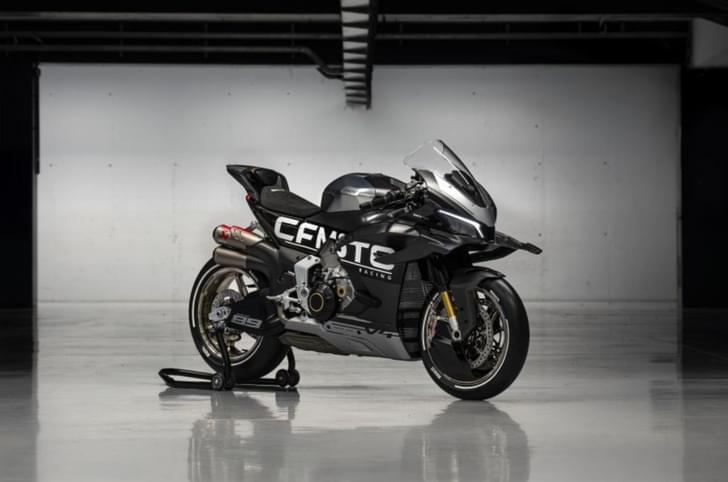 CFMoto V4 SR-RR static side shot
