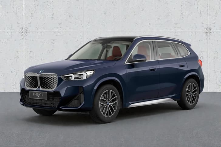 Bmw Ix1 Lwb Night Dusk Blue color