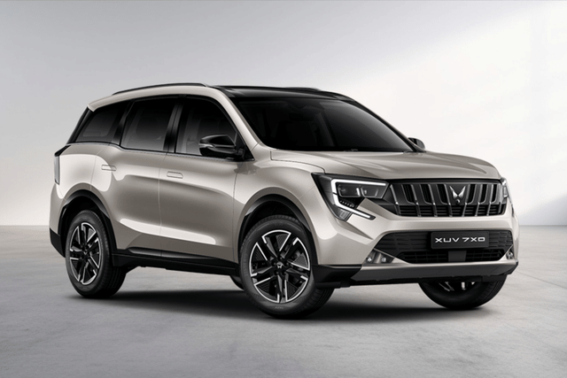 Mahindra Xuv 7xo Desert Myst Dual Tone Color Image