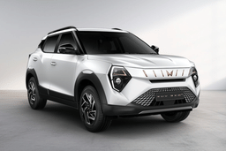 Mahindra Xuv 3xo Ev Everest White color Mahindra Xuv 3xo Ev Everest White color