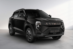 Mahindra Xuv 3xo Ev Stealth Black color