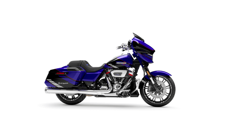Harley Davidson Cvo Street Glide Blue Streak color Harley Davidson Cvo Street Glide Blue Streak color