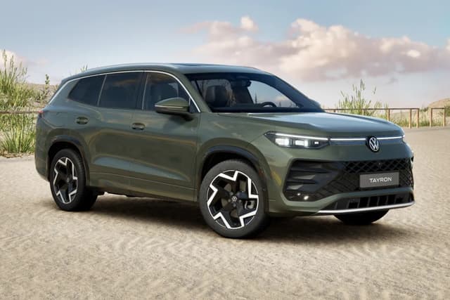 Cipressino Green Metallic color Image - 32629