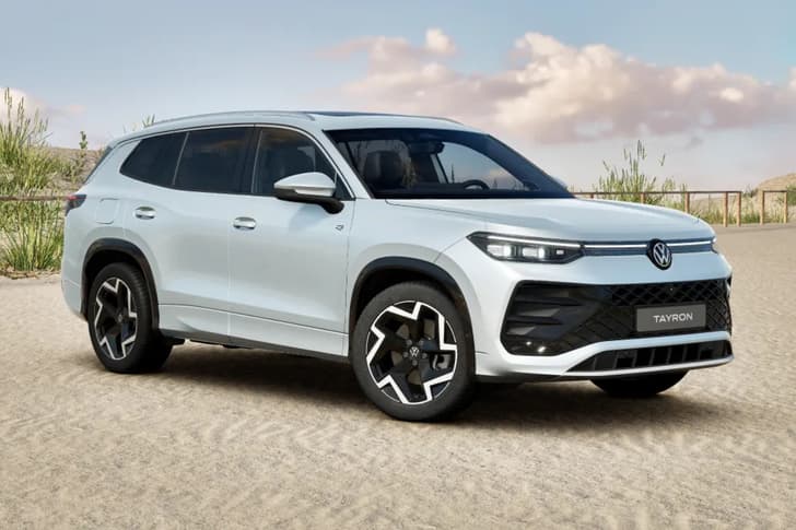 Volkswagen Tayron Oyster Silver Metallic color