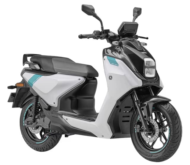Yamaha Ec 06 Bluish White Color Image Image - 0