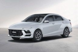 Hyundai Verna Atlas White Dual Tone color