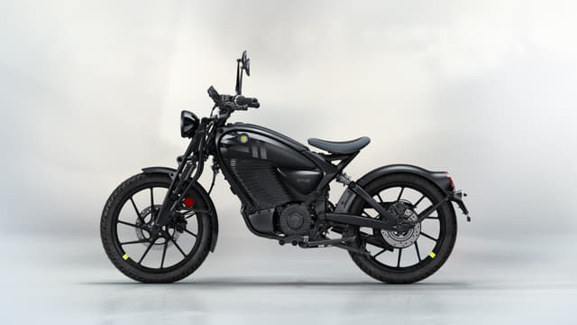 Storm Black color Image - 34153