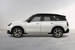 Mini Countryman Nanuq White color