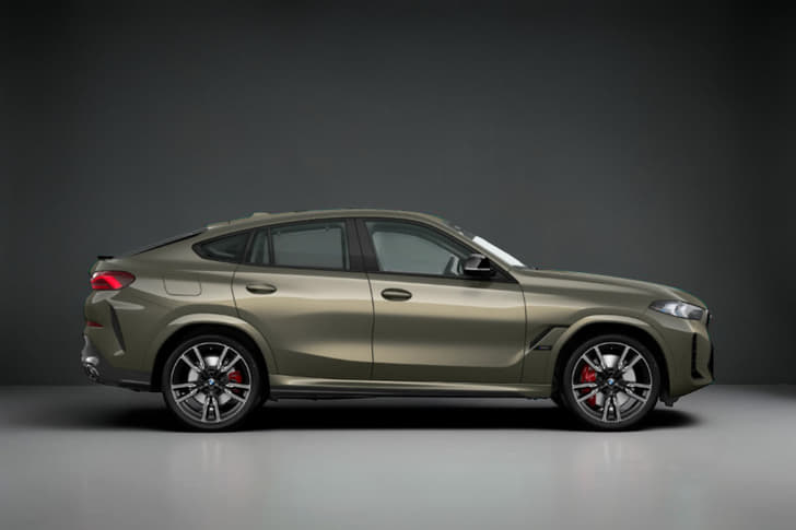 BMW X6 Manhattan Metallic color