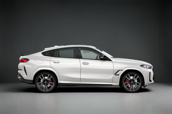 BMW X6 Mineral White color