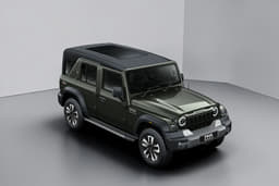 Mahindra Thar Roxx Deep Forest color