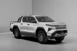 Toyota Hilux Platinum Pearl White Metallic color Toyota Hilux Platinum Pearl White Metallic color