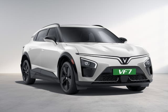 Vinfast VF7 Infinity Blanc Color Image