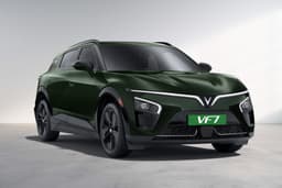 Vinfast VF7 Ivy Green color