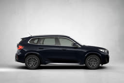 BMW X1 LWB Color M Carbon Black BMW X1 LWB Color M Carbon Black