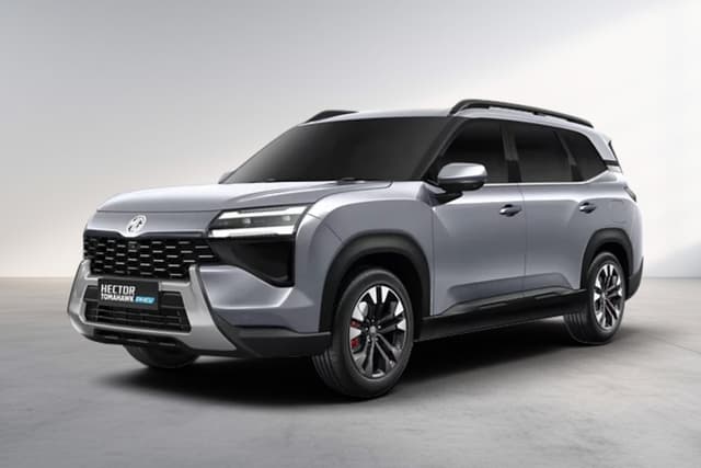 MG Hector Tomahawk PHEV Aurora Silver Color Image